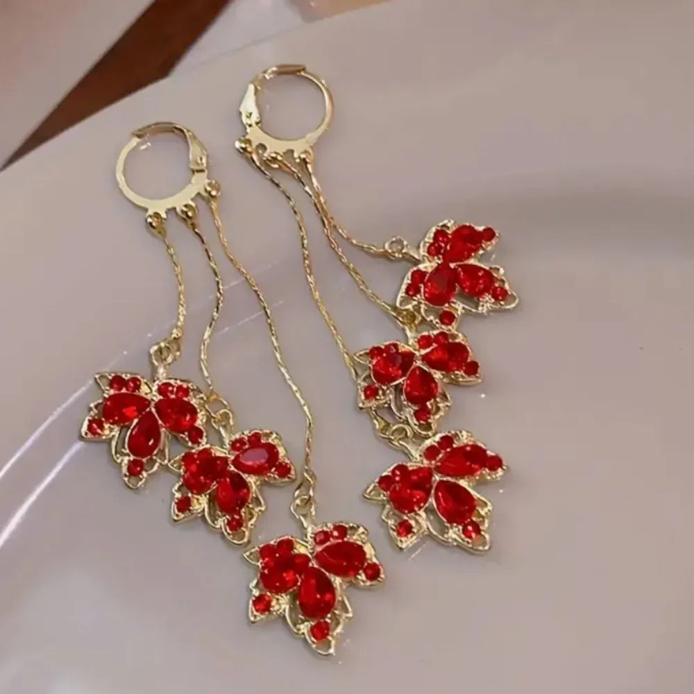🍁🆕🍁 Elegant 14K Gold Plated Multi Strand Red Maple Leaf Dangle Earrings🍁